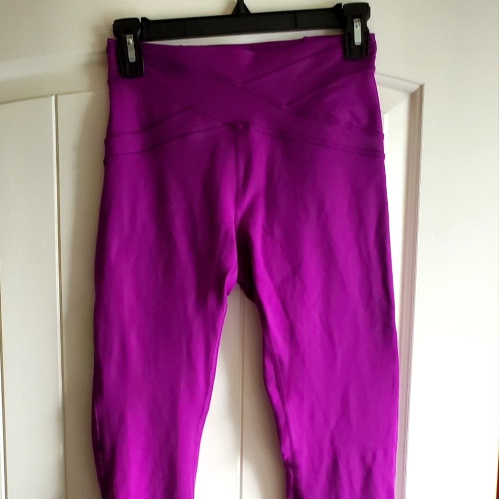 Lululemon yoga pants